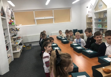 Екскурсія у світ виробництва іграшки