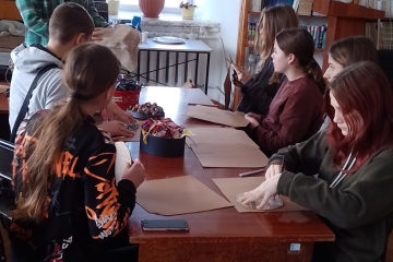 Волонтерство та майстерка учнів 8-Г класу