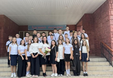 Ліцей – це радісна країна, у нім дитинство золоте! 