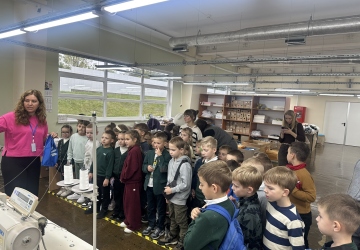 Екскурсія у світ іграшок