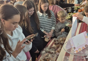 Солодкий ярмарок