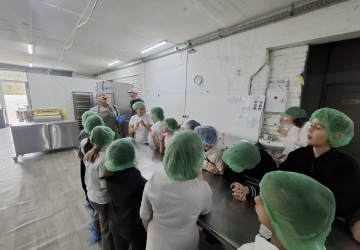 Екскyрсія в пекарню «Стyдію хліба» 4-Б класy