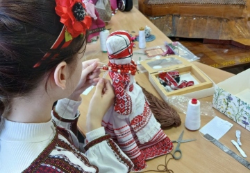 Вітаємо переможницю конкурсу декоративно-ужиткового мистецтва Олесю Селепину