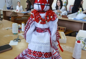 Вітаємо переможницю конкурсу декоративно-ужиткового мистецтва Олесю Селепину