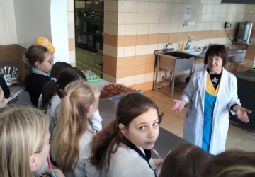 Екскурсія в їдальню