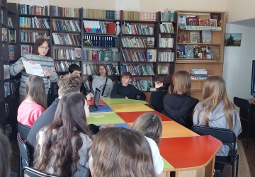 Практичне заняття з інформатики у Волинській обласній бібліотеці для юнацтва