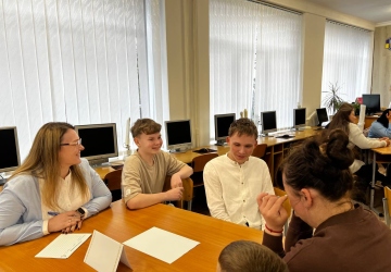 Інтелектуальне родинне свято 8-А класу