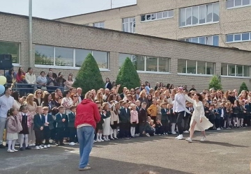Останній дзвоник кличе у розмай