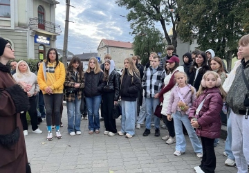 Нічна магія та таємниці Старого Луцька: незабутня родинна екскурсія 9-А класу