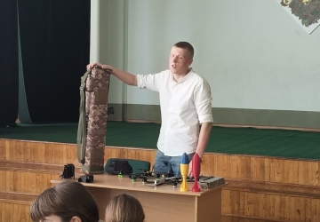 Винахідництво задля перемоги: у ліцеї відбулася зустріч із головою Спілки винахідників України Василем Цапюком
