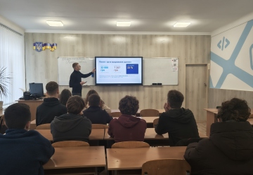 Перші кроки інвестора: у ліцеї відбулася зустріч із науковцем ЛНТУ для дев'ятикласників