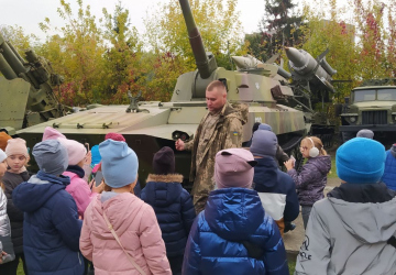 Екскурсія до Волинського регіонального музею українського війська та військової техніки