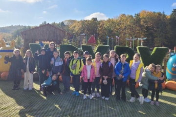 Незабутня подорож до парку розваг Уруру