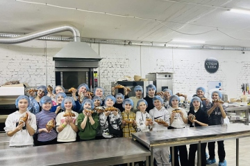 Учні 5-Г на екскурсії в «Студії хліба»