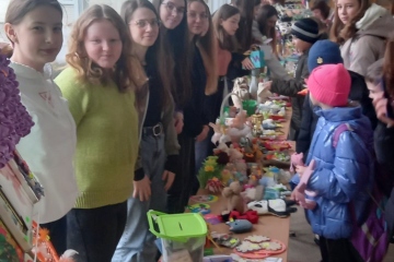 Благодійний великодній ярмарок 