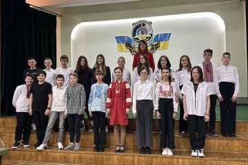 Квітни наша співуча, рідна мово!                                                                                      