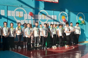 Весело змагаємось, дужими зростаємо 