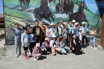 Екскурсійна поїздка учнів 5-В до екопарку "Аміла"