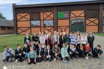 Екскурсія 4-Б класу в кінно-спортивний клуб верхової їзди